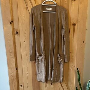 Abercrombie & Fitch Soft Cozy Sweater in Brown